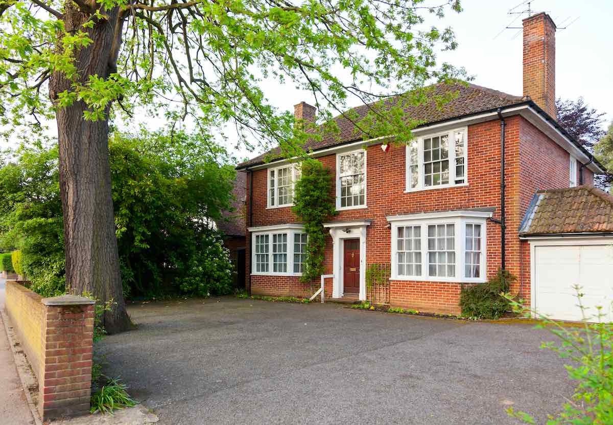 british_detatched_house